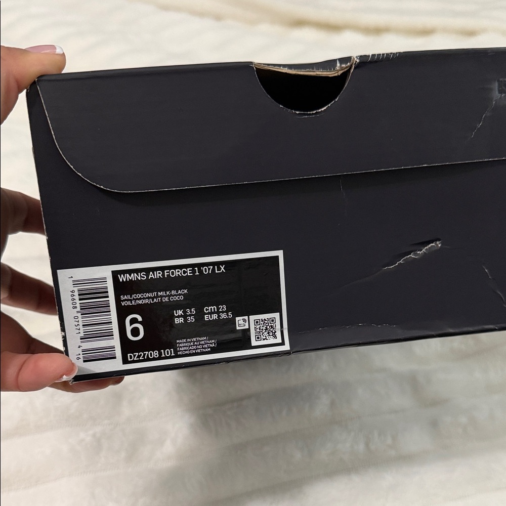 Nike Black Shoe Box with Product Label